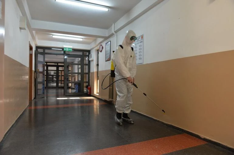 Askeri birliklerde Kovid-19 tedbirleri titizlikle sürdürülüyor