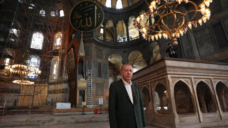 Cumhurbaşkanı Erdoğan Ayasofya Camii'nde incelemelerde bulundu
