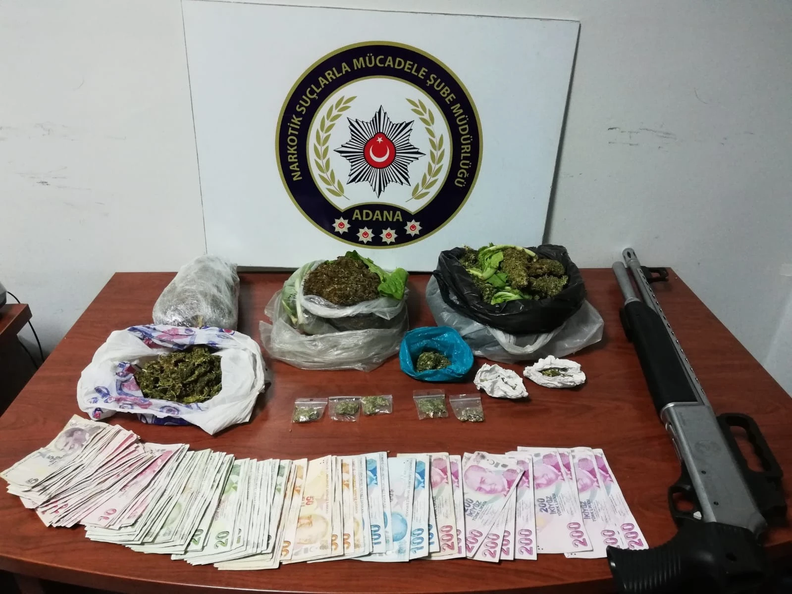 Uyuşturucu satıcısı: "Satmıyorum kanser olduğum için içiyorum"