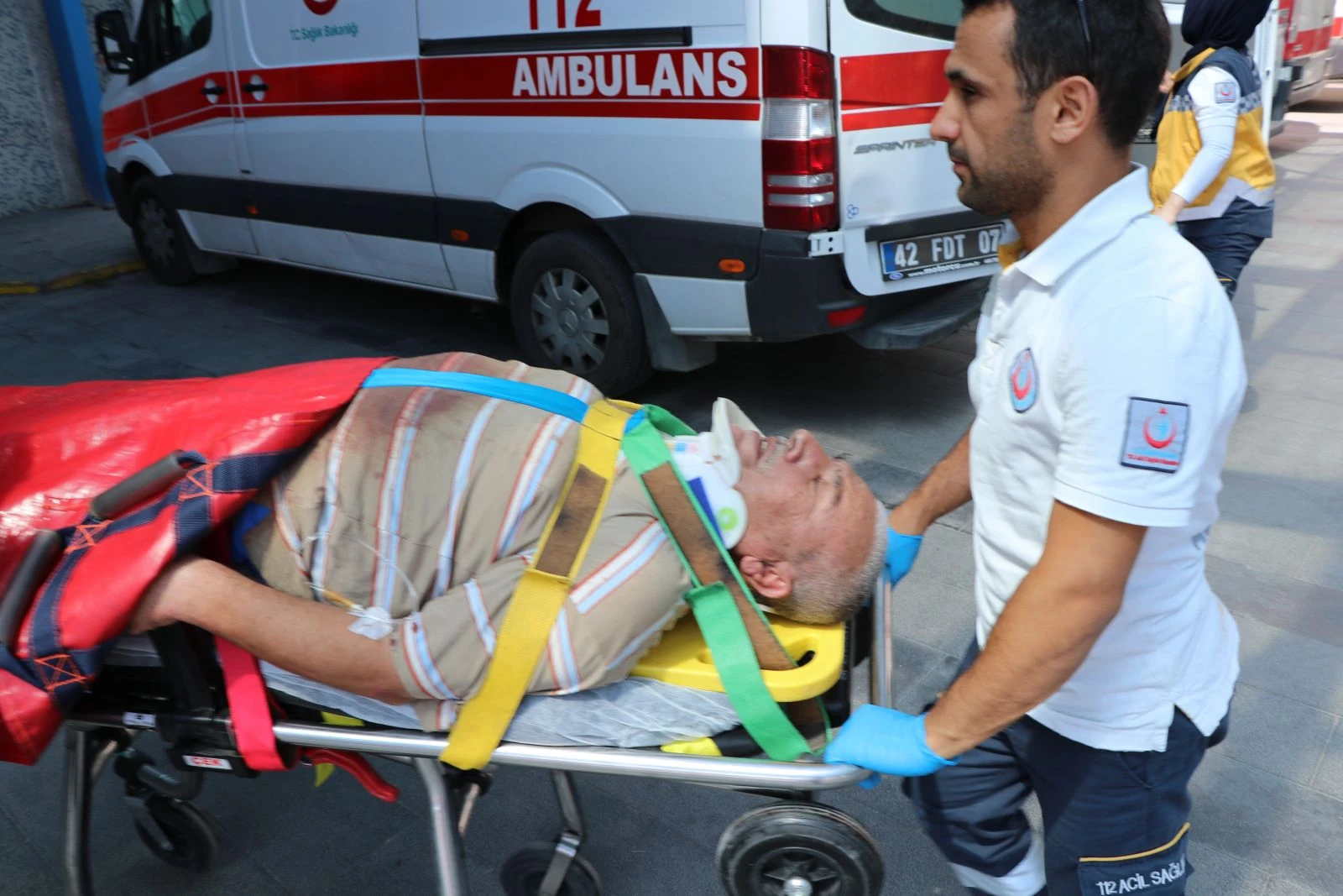 'Acemi kasaplar' hastaneye akın etti