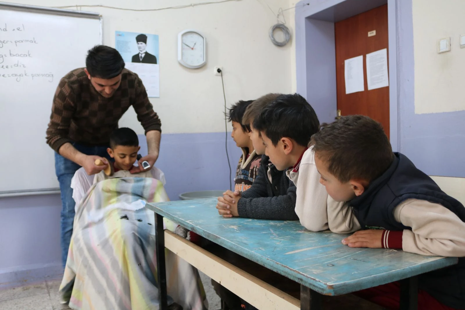 Tıraşsız köy çocuğu kalmasın