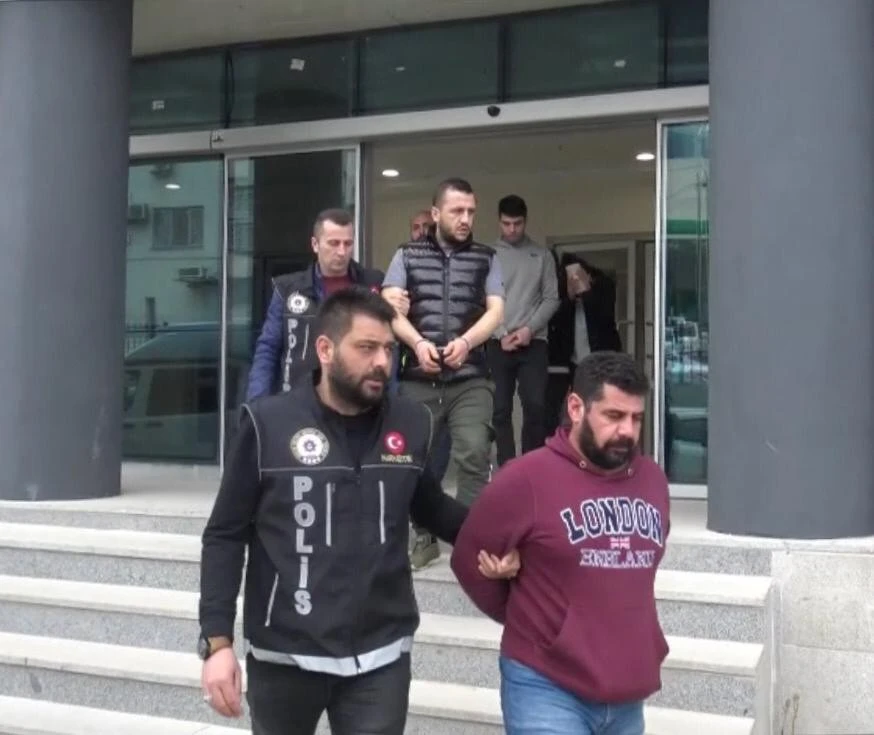 Bursa polisinden zehir tacirlerine darbe