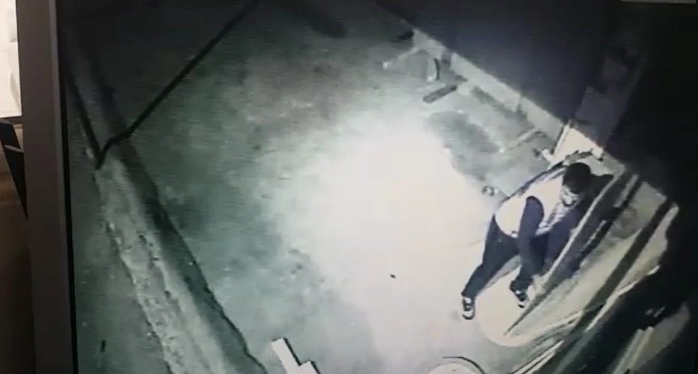 Aynı iş yerini bir günde iki kez soydu