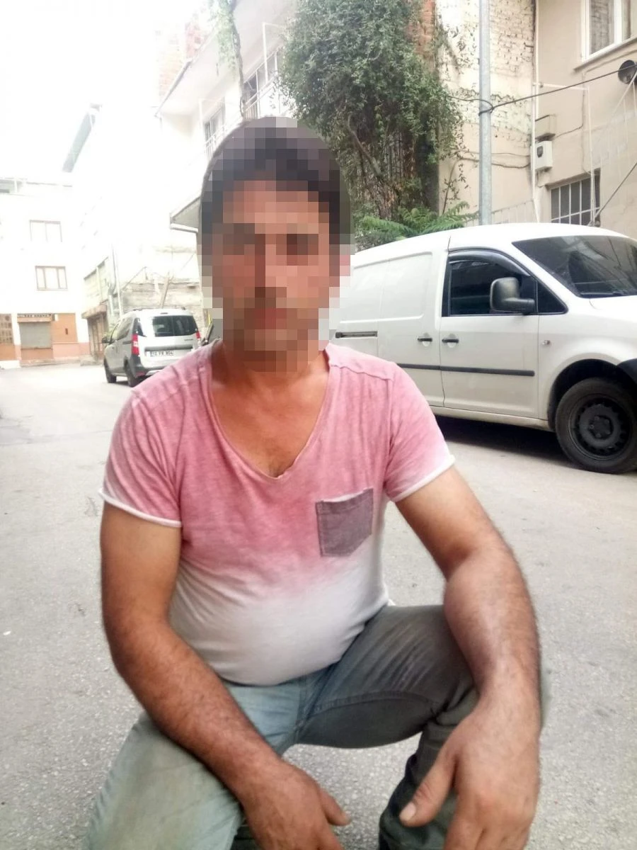 Alkol alan arkadaşını bıçakladı