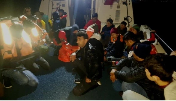 Çanakkale'de 30 mülteci yakalandı