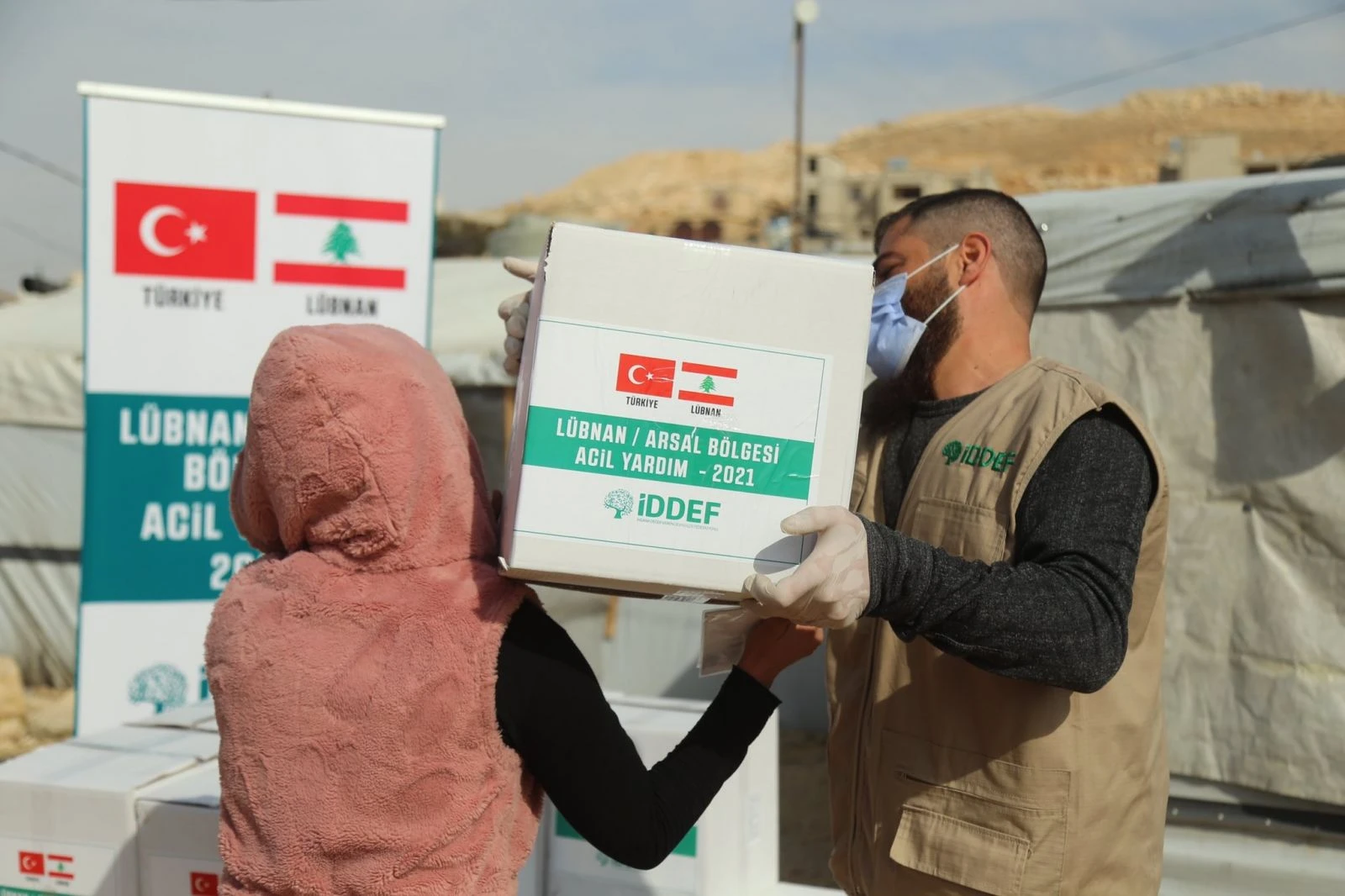 İDDEF, Lübnan'daki Suriyelilere yardım elini uzattı