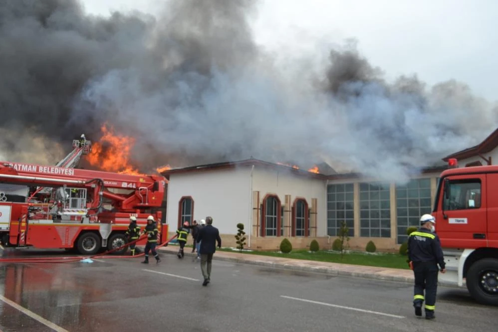 Batman'da korkutan yangın