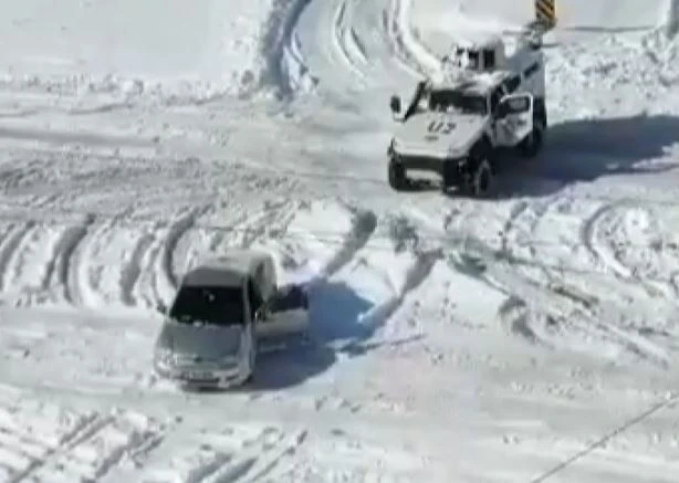 Gaziantep'te kar yağışı hayatı felç etti: MSB devreye girdi, helikopterler havalandı