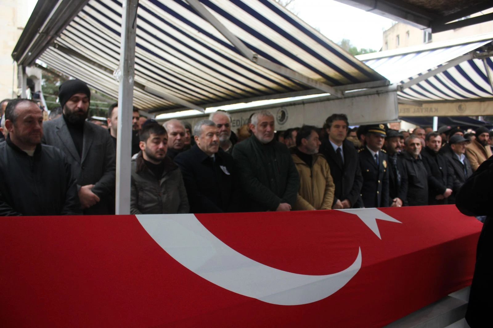 Görevi başında kalp krizi geçiren polise son görev