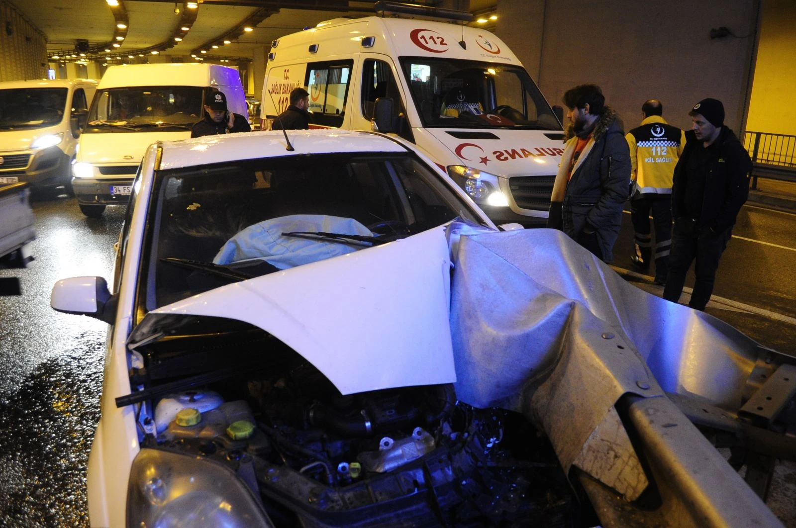 Çağlayan Tünelinde meydana gelen kazada bir sürücü yaralandı