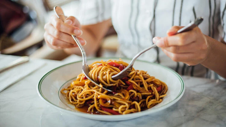 Hızlı ye erken öl: Hızlı yemek yeme psikolojisi