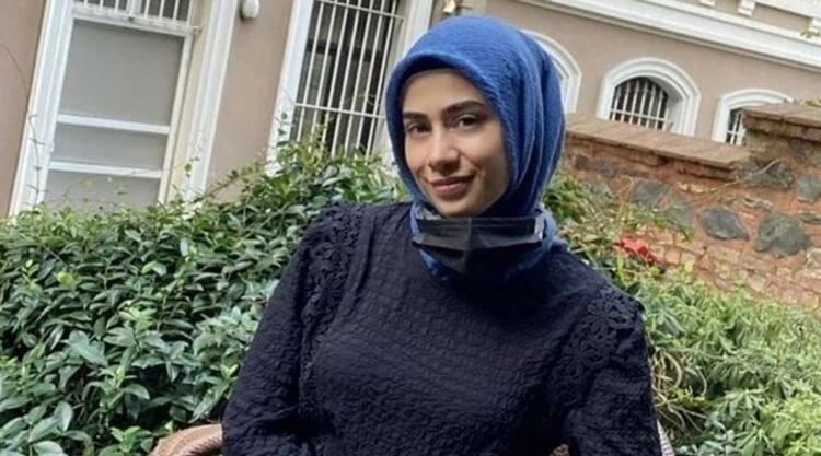 Ceren Özdemir'in babası Başak Cengiz'in ölümüne ağladı! 'Yaramızı bir kez daha kanattı'