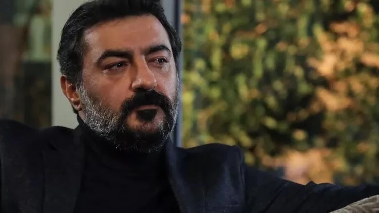 Poyraz Karayel'in sevilen ismi yardımcı arıyor! Çarpıcı kriterler ve maaş detayı tepki çekti