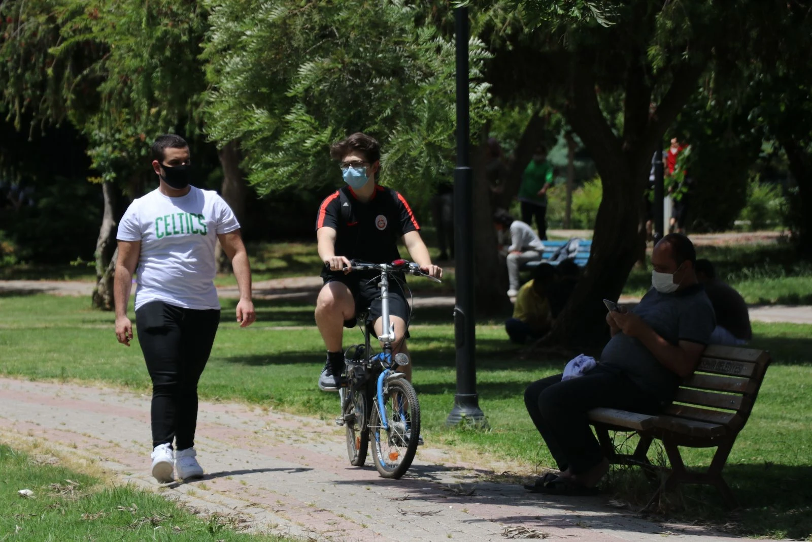 Termometreler 44 dereceyi gördü