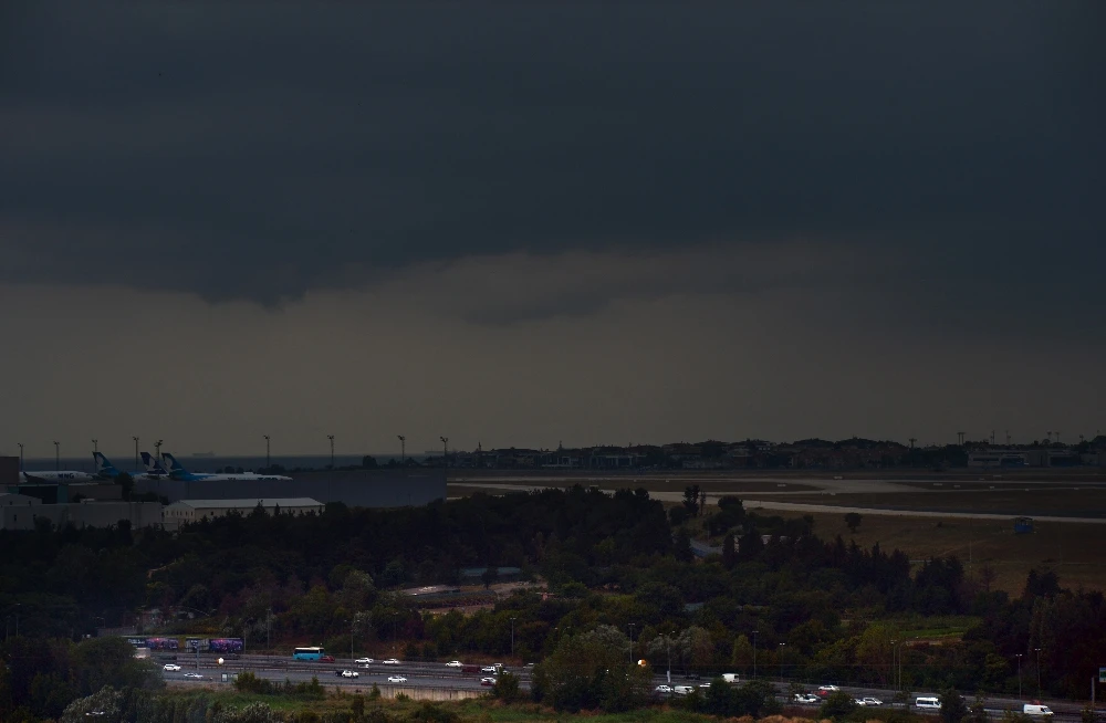 İstanbul'da kara bulutlar
