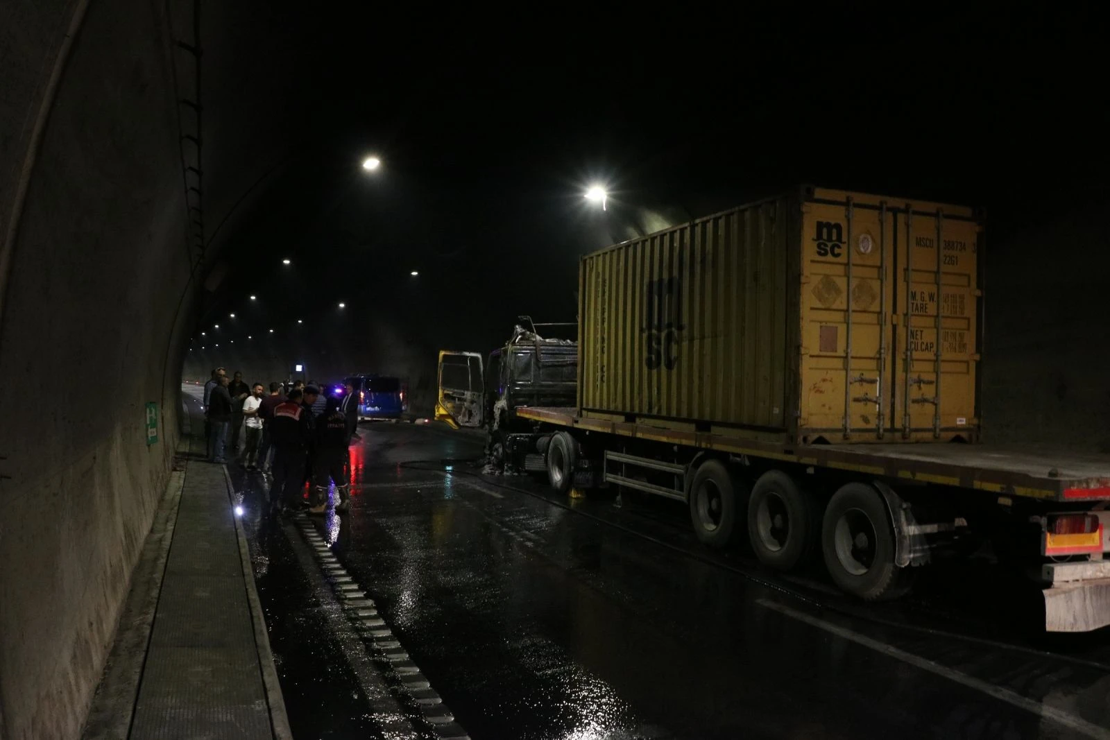 Tünel'deki yangında, şoförün dikkati faciayı önledi