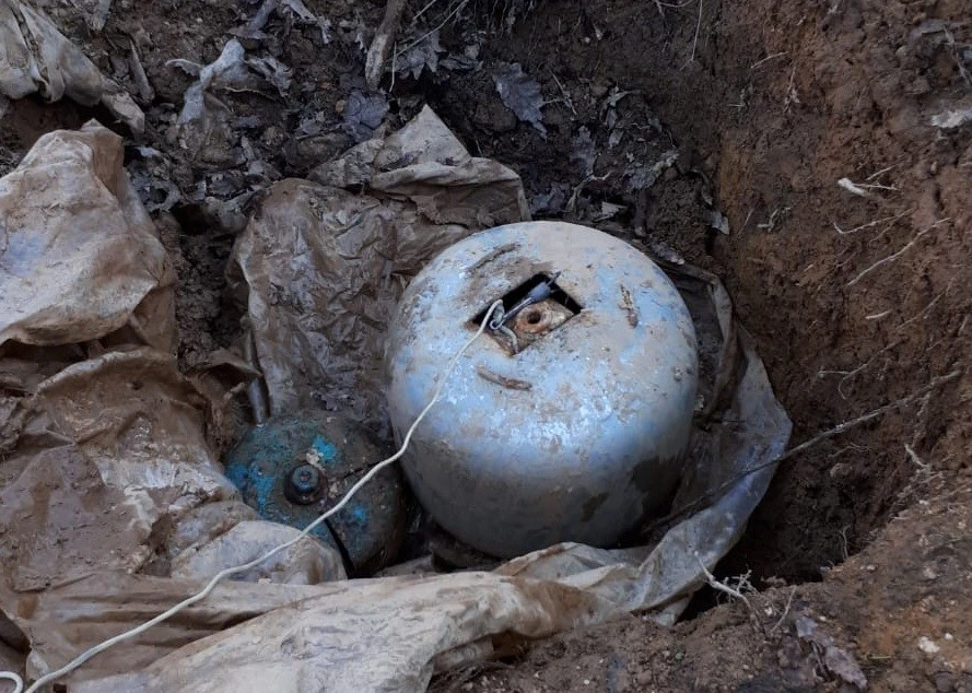 Bingöl’de 2 patlayıcı ele geçirilerek imha edildi