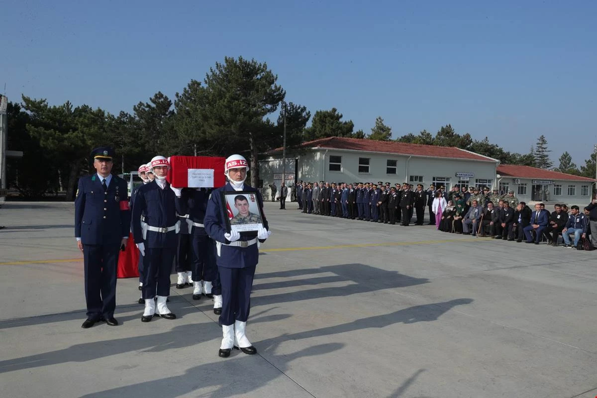 Kazada şehit olan asker memleketine uğurlandı