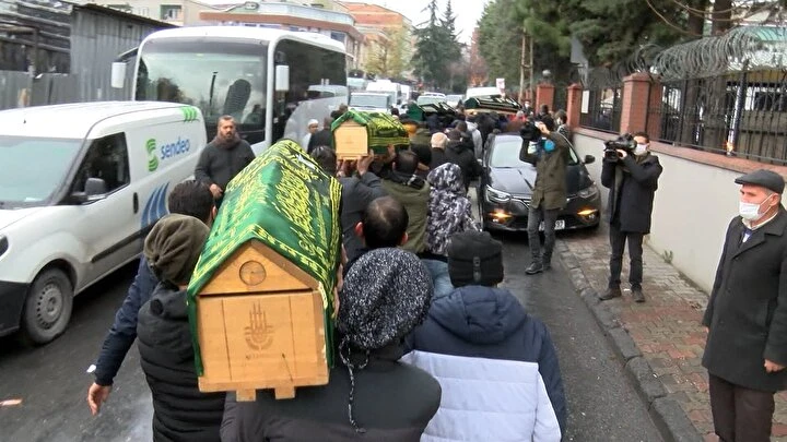 İstanbul'da kahreden kare: 4 çocuk yan yana defnedildi