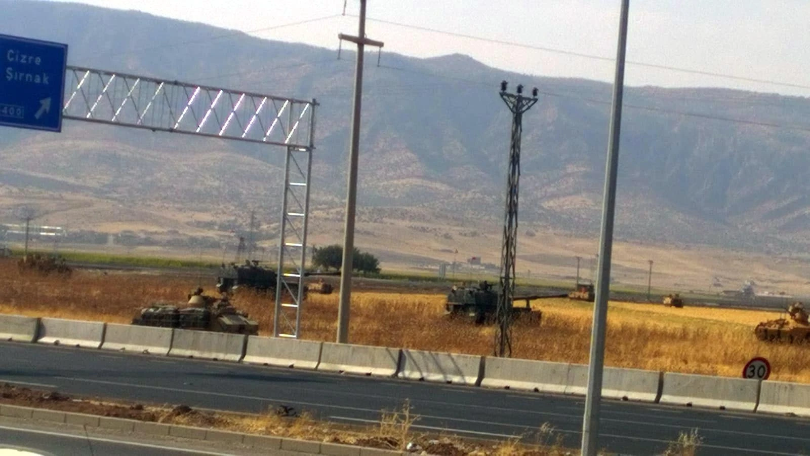 Son dakika... TSK, Habur sınır kapısında askeri tatbikat başlattı