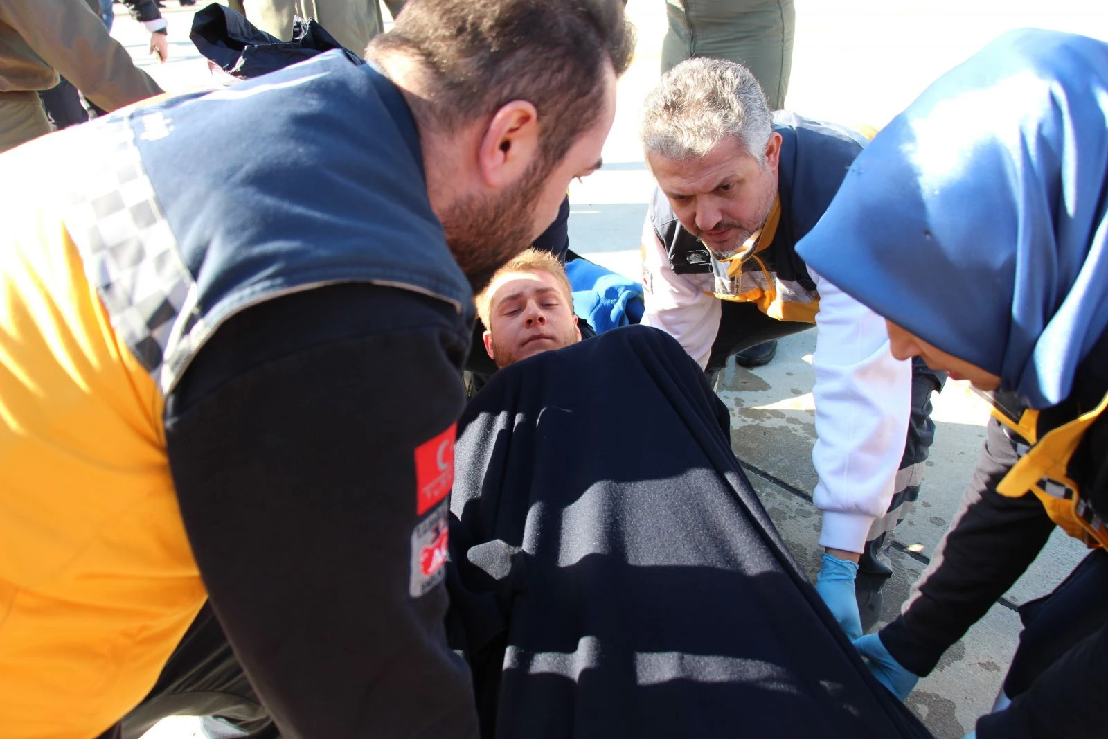 Karadeniz'de batan gemiden 7 kişi kurtarıldı, 2 kişinin cansız bedenine ulaşıldı