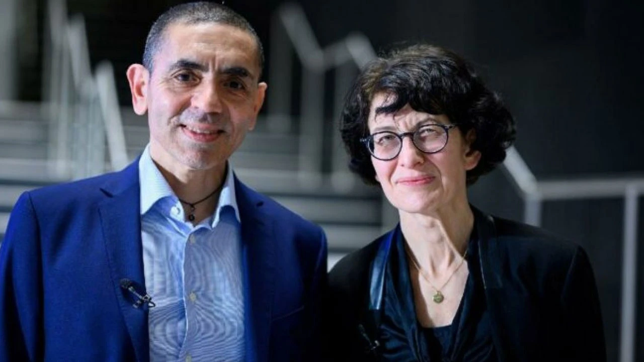 Uğur Şahin boynundan çıkarmadığı kolyesinin hikayesini anlattı