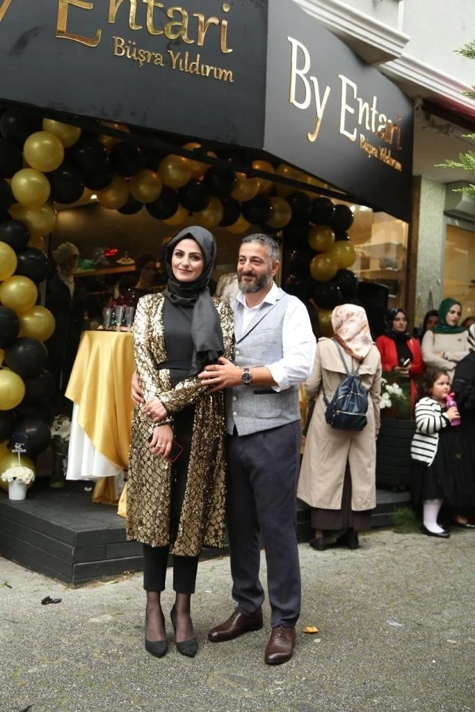 Büşranınönerisi Prodüksiyon kurucusu Ayhan Yıldırım Instagram dolandırıcılığına karşı uyardı