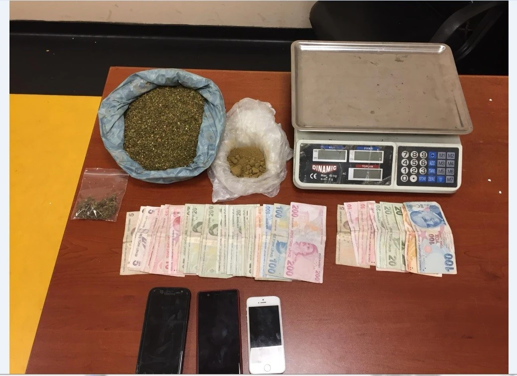 Uyuşturucu tacirlerine şok baskın: 2 tutuklama