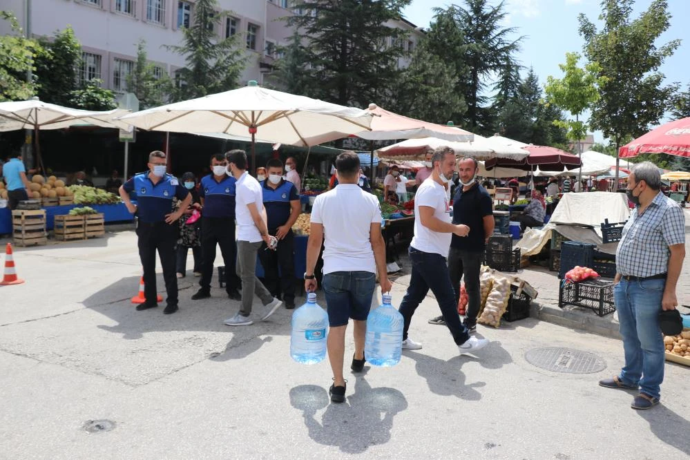 Bolu'da yabancılara zamlı su gerginliği: 20 ton getirdi, vatandaşın tepkiyle karşılaştı