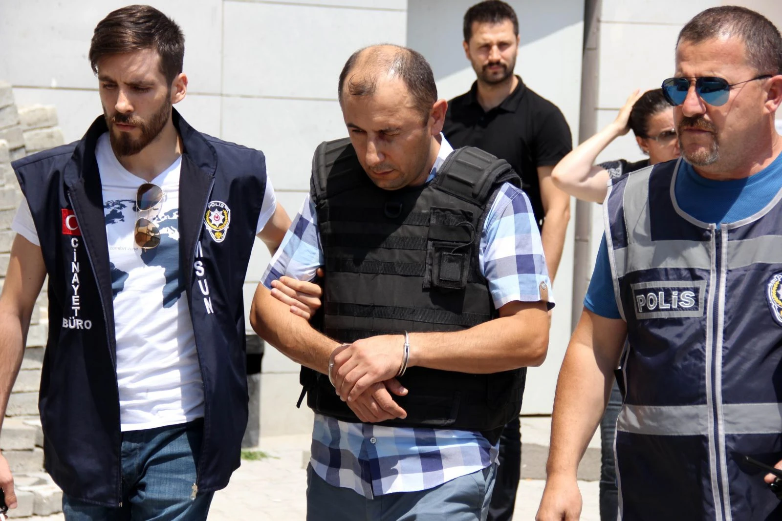 Araç parkı kavgasında ölüme sebep olan polise 11 yıl 8 ay hapis
