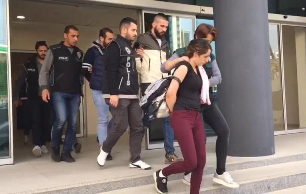 Zehir tacirlerine darbe