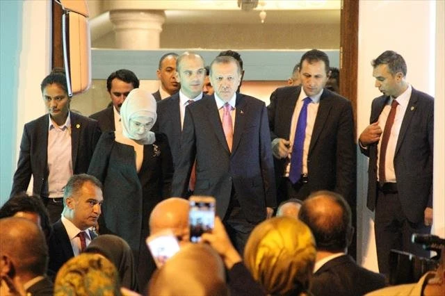 Erdoğan’ın valilik ziyareti sırasında hareketli anlar