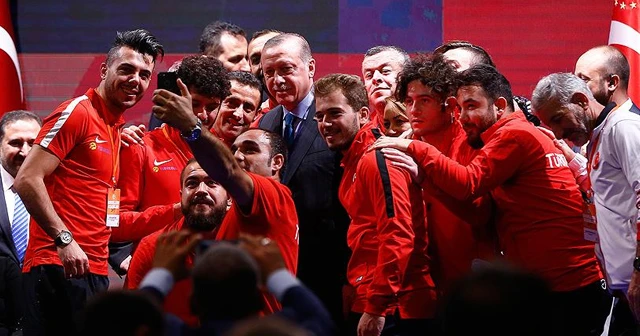 Cumhurbaşkanı Erdoğan 'Engelleri Aşanlar 2017' ödüllerini verdi