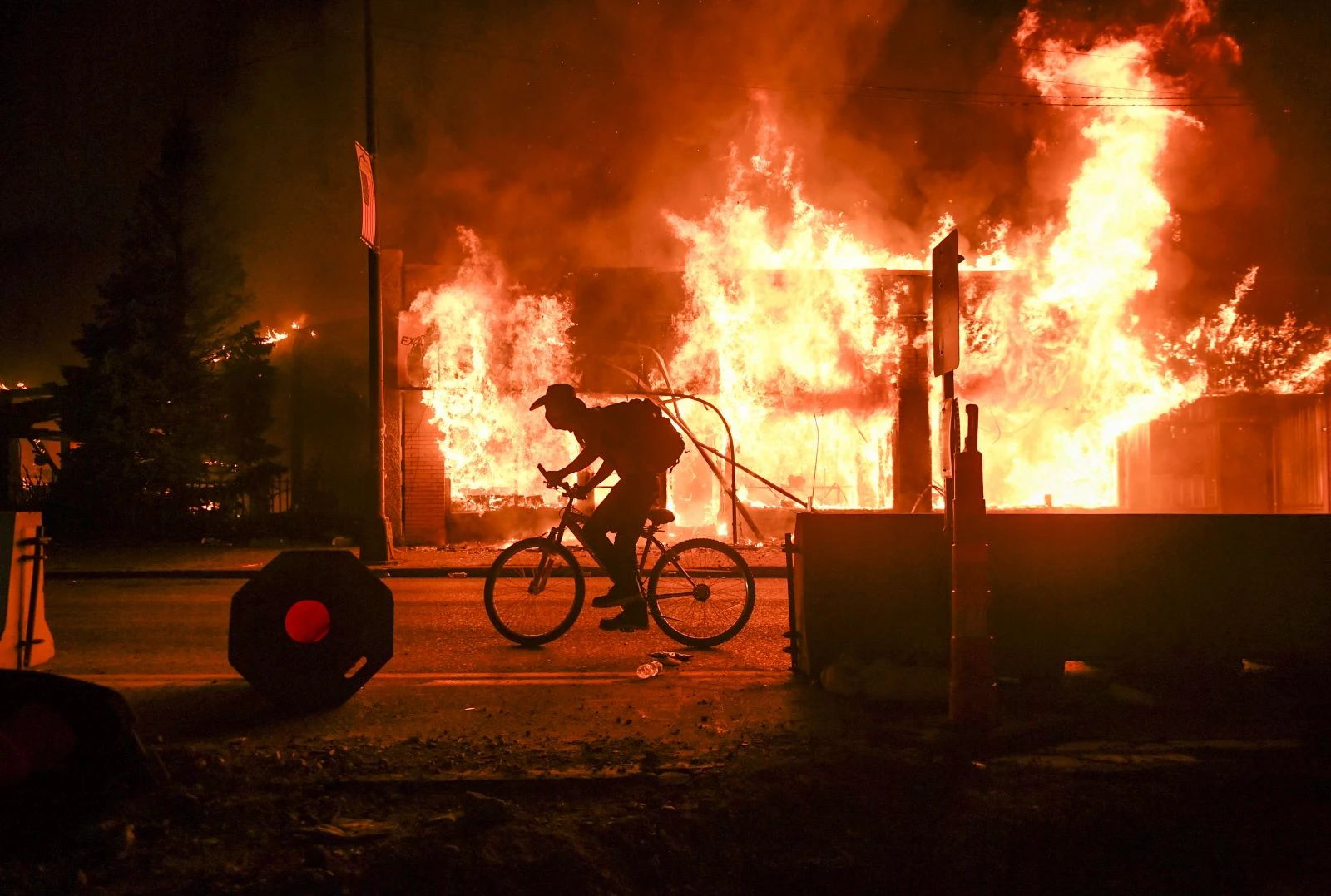ABD’de artan protestoların ardından orduya 'hazır ol' emri