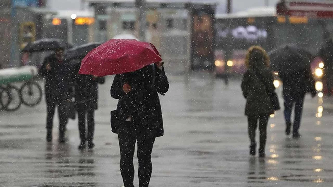 Meteoroloji'den İstanbul için sağanak uyarısı