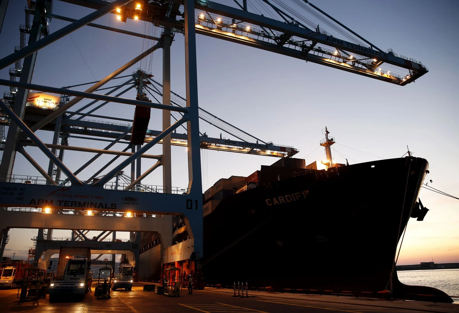 Ege dev gemilerin uğrak noktası oldu