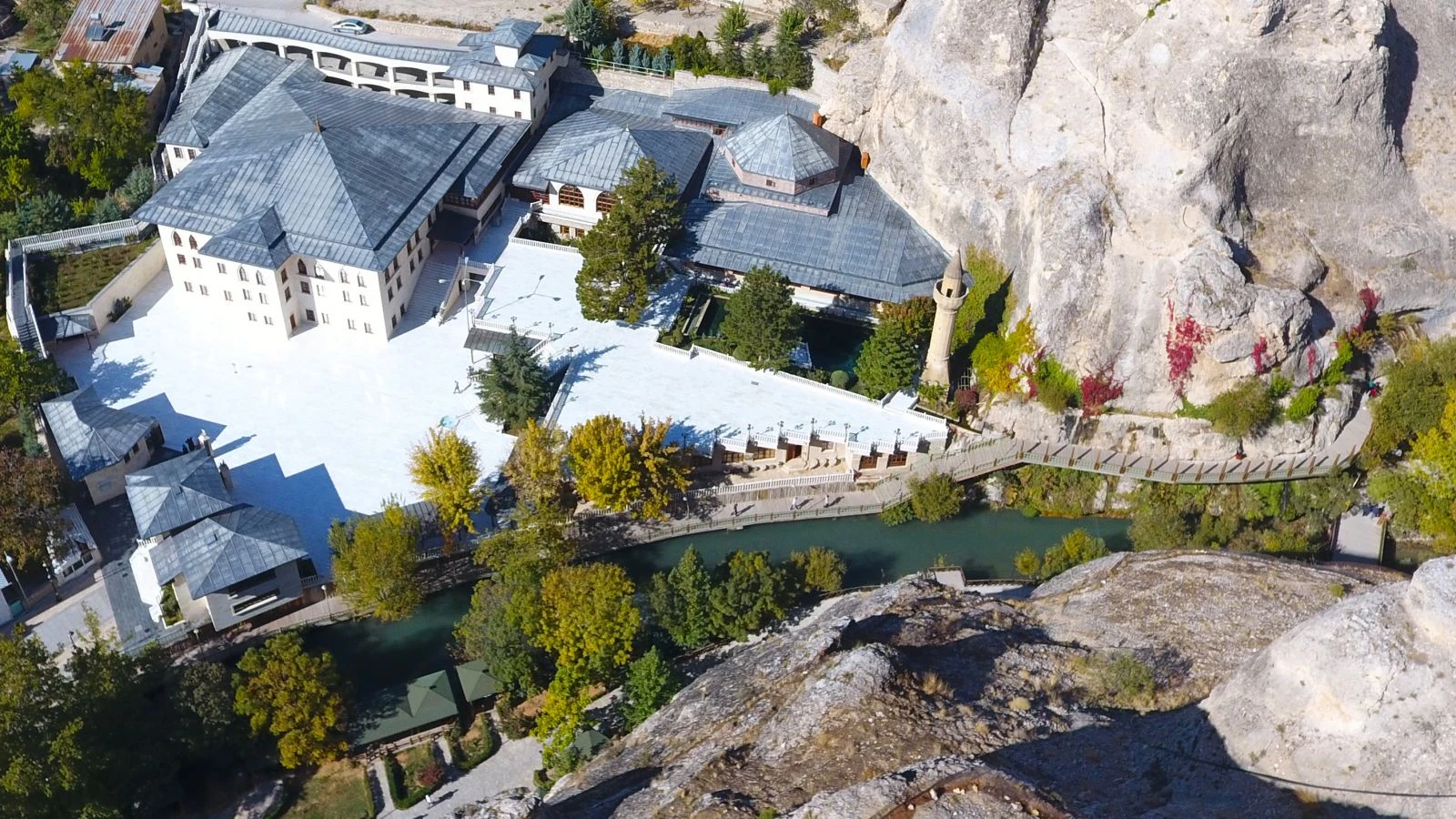 Sonbaharda inanç ve doğa turizminin mola noktası 'Darende'