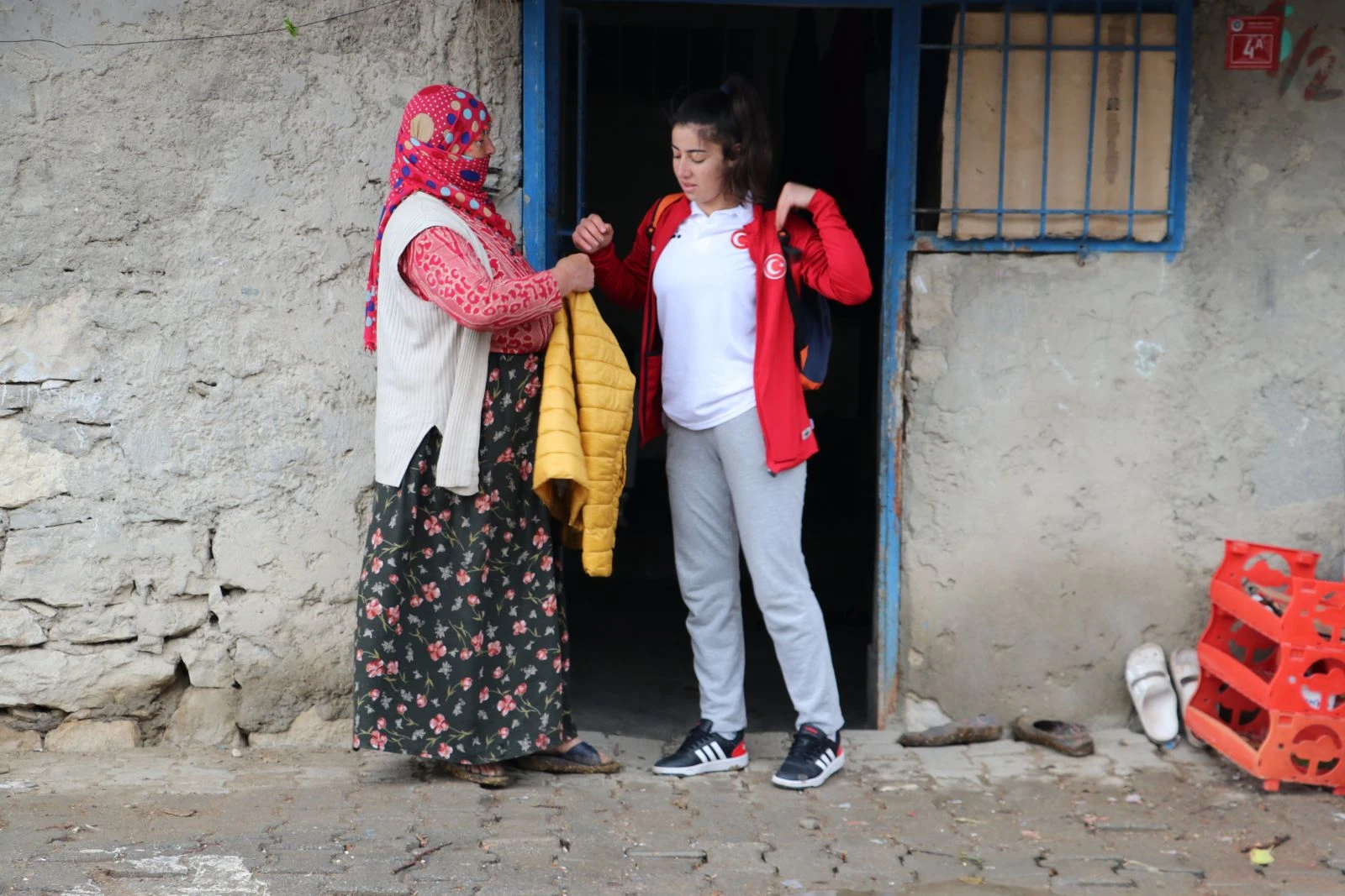 İnek sağarak güçlendirdiği bileği ile dünya üçüncüsü oldu