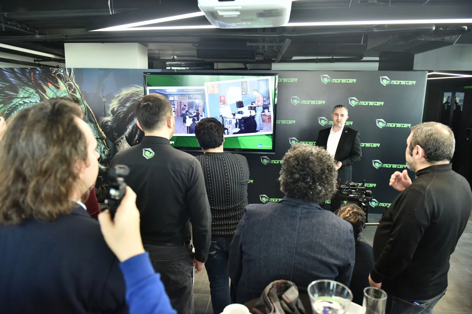 Monster Notebook İstanbul’da yeni genel merkezine taşındı