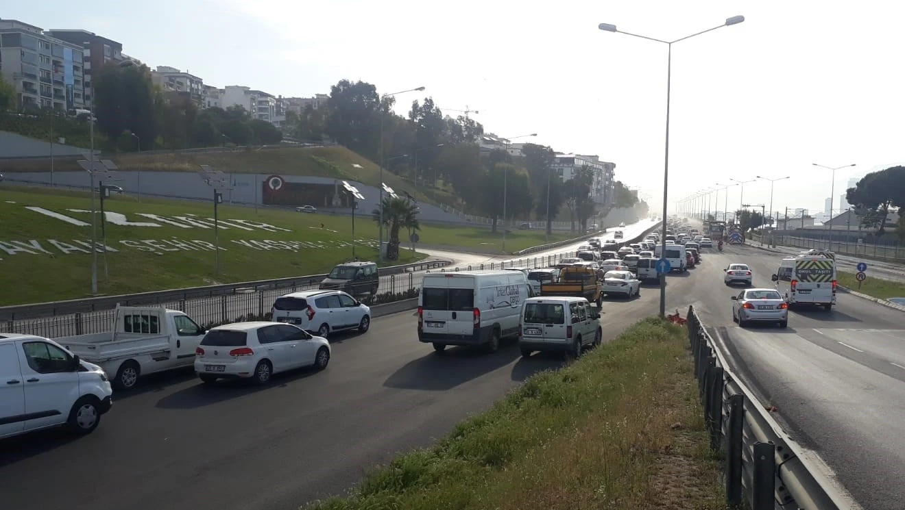 4 günlük kısıtlamanın ardından ilk iş gününde yoğunluk