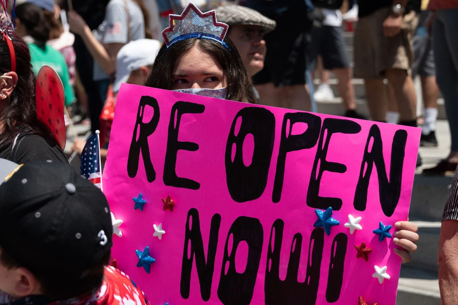 ABD’de binlerce kişiden ‘Evde Kal’ karşıtı protesto