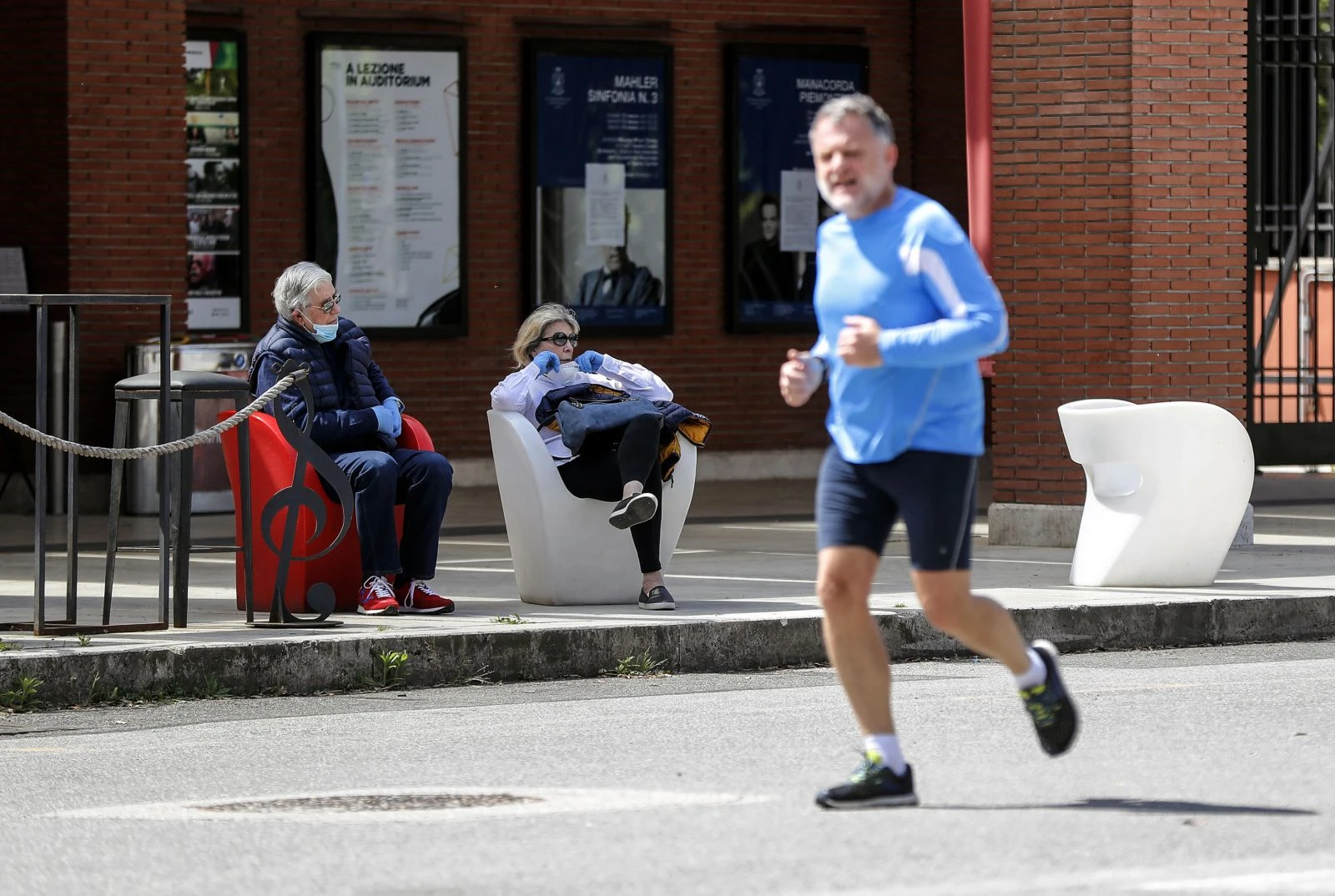 İtalya’da normalleşme süreci kademeli olarak başladı