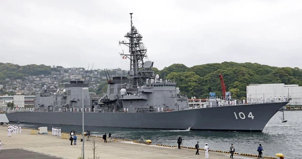 Japon savaş gemisi Orta Doğu'ya gidiyor