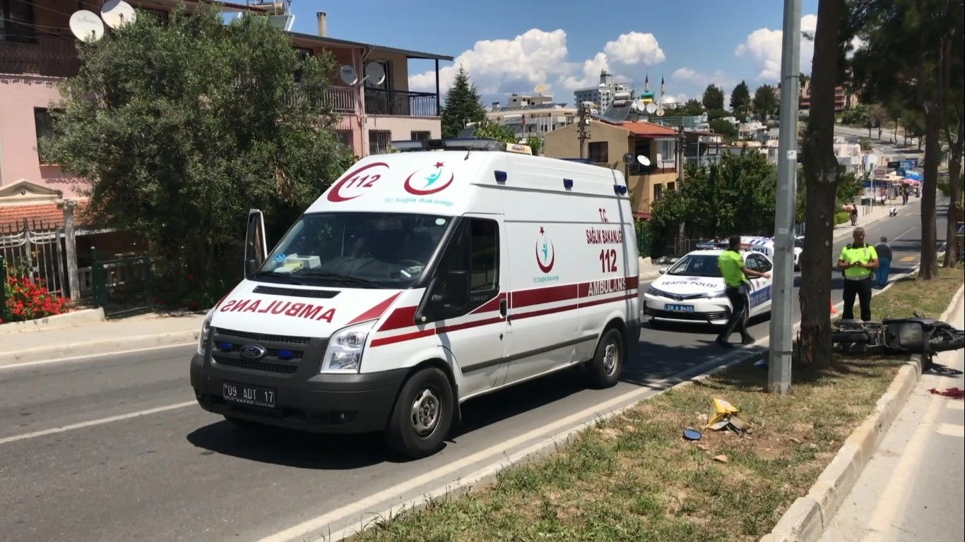 Motosiklet sürücüsü ağaca çarptı: 1 ölü