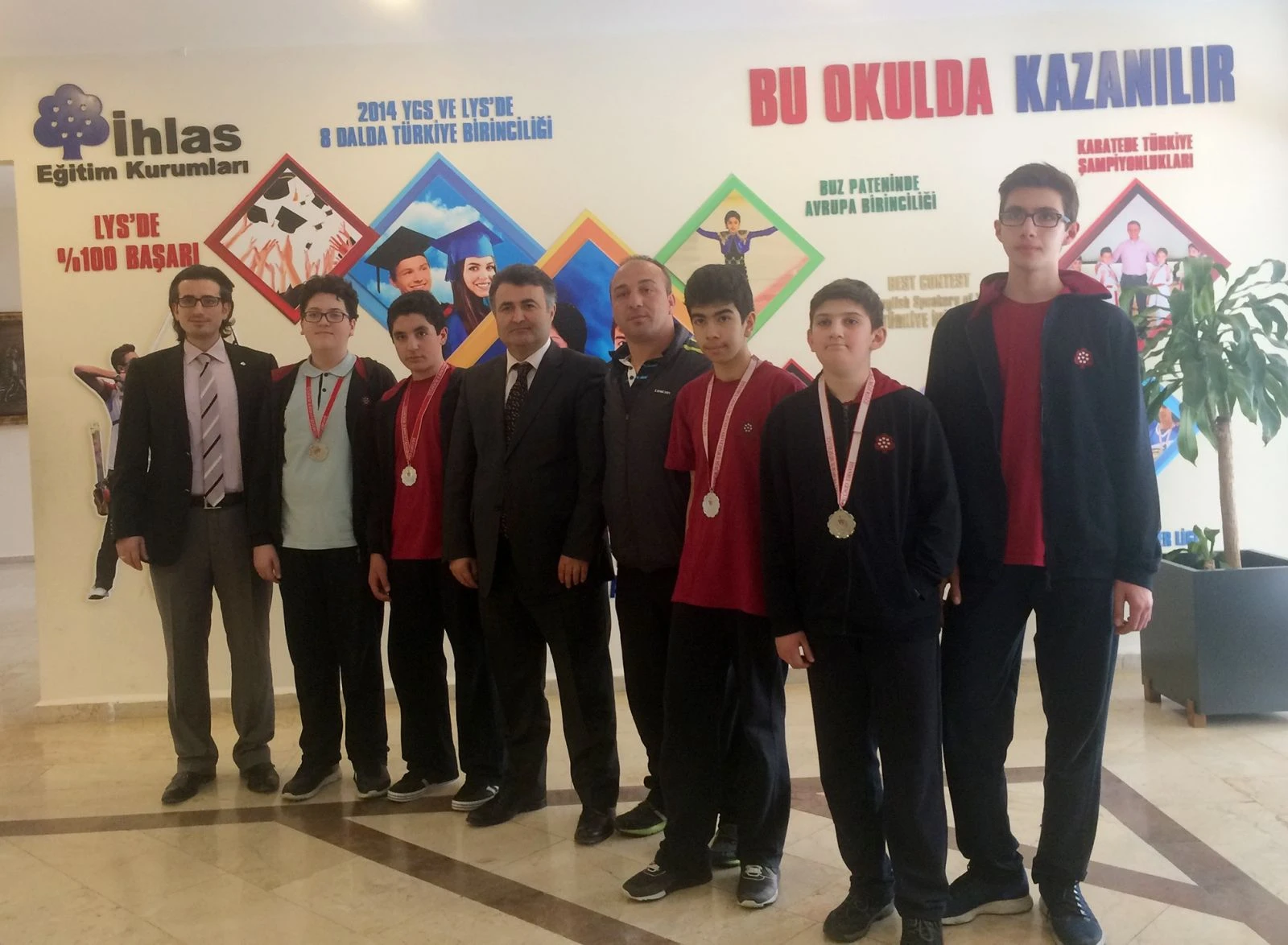 İhlas Koleji dartta İstanbul ikincisi oldu