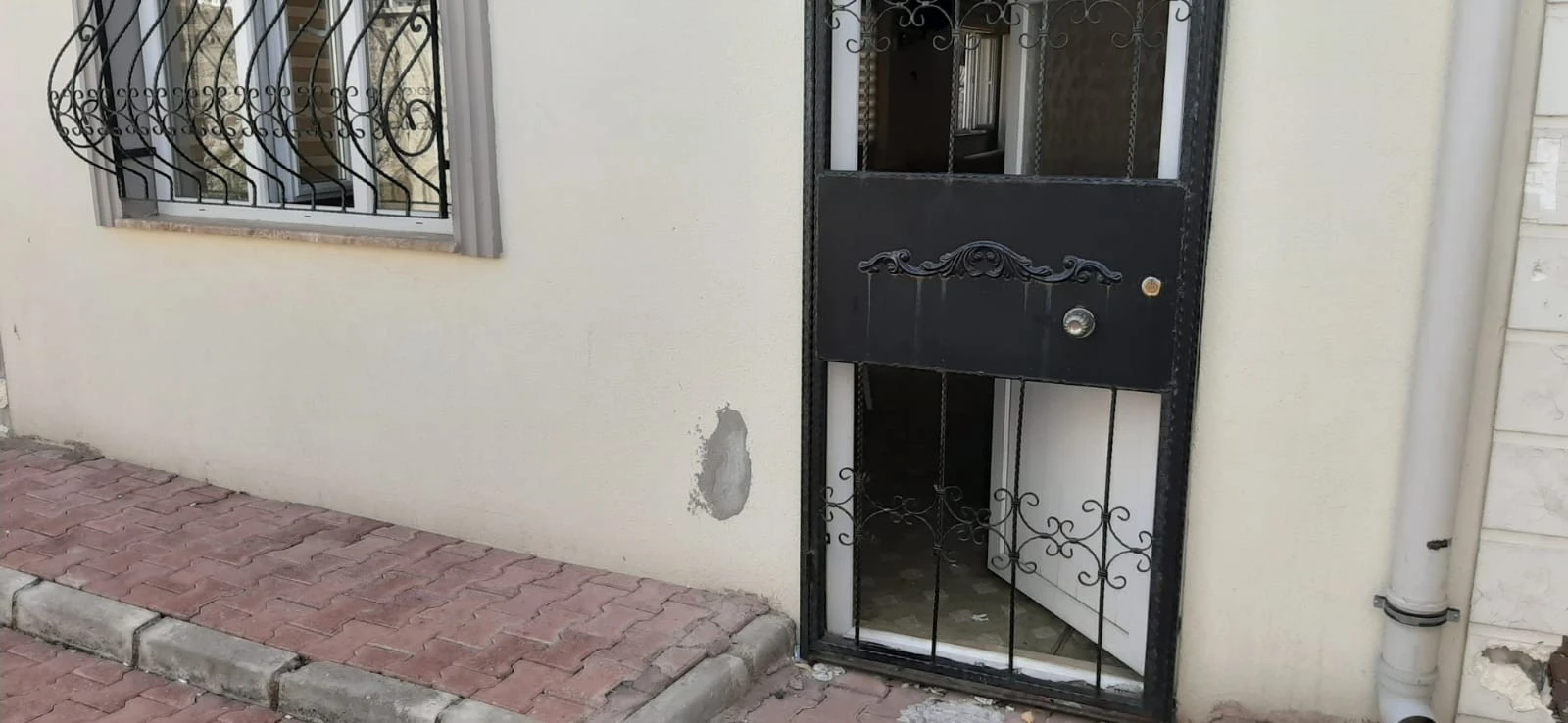 Taziye evinde akıl almaz olay