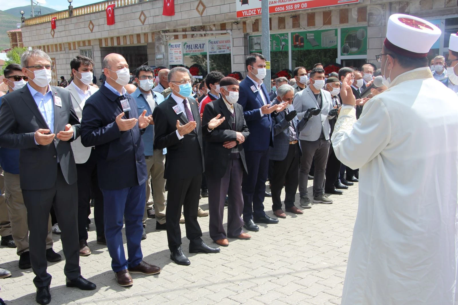 Deprem şehidi, güvenlik korucusu son yolculuğuna uğurlandı