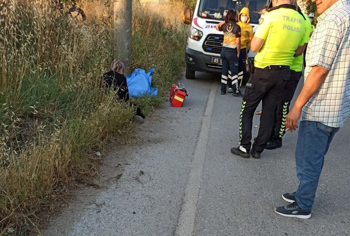 Direğe çarpan motosiklet sürücüsü öldü