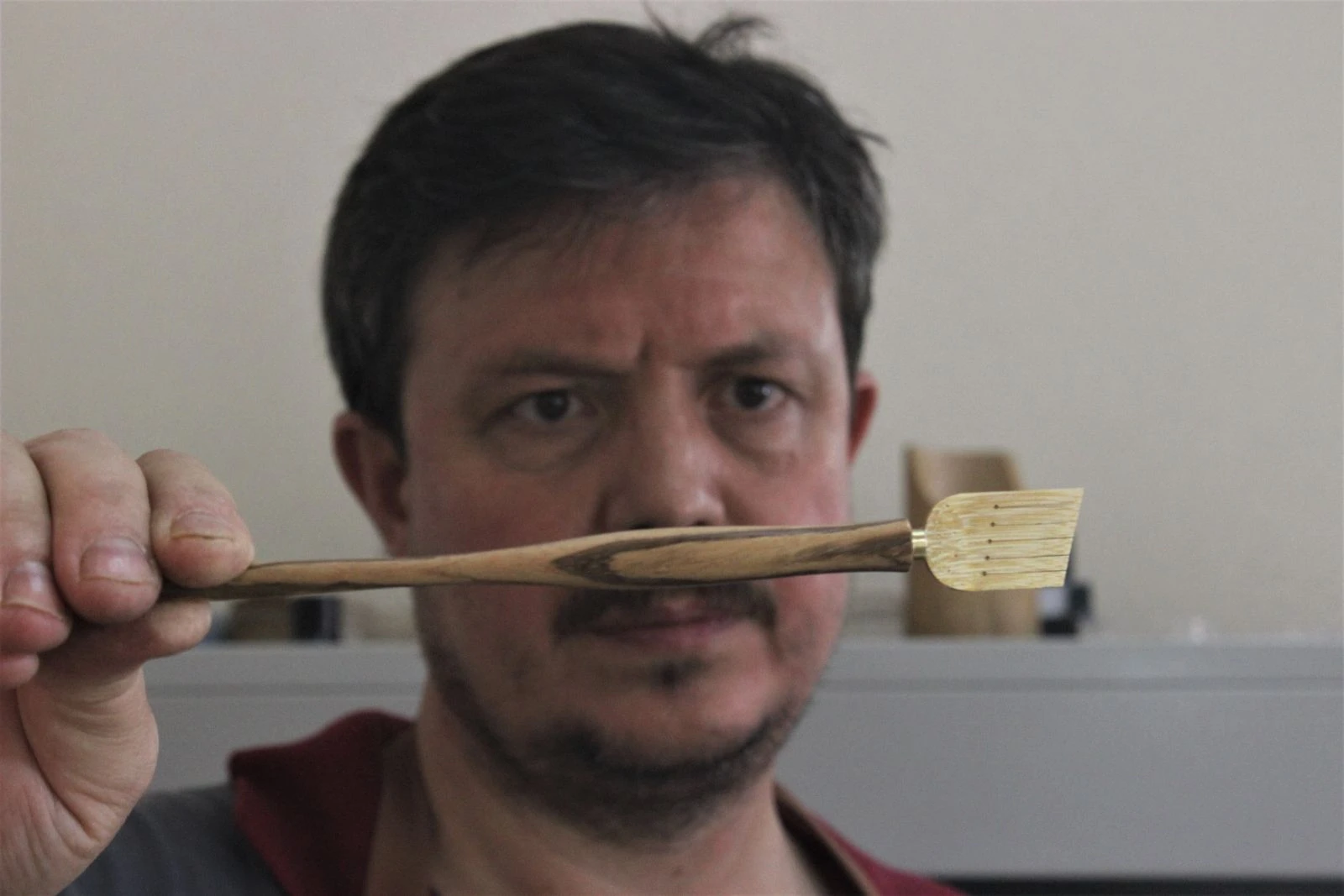 Ahşaptan yapıp Hindistan'a tanesini 175 liraya satıyor