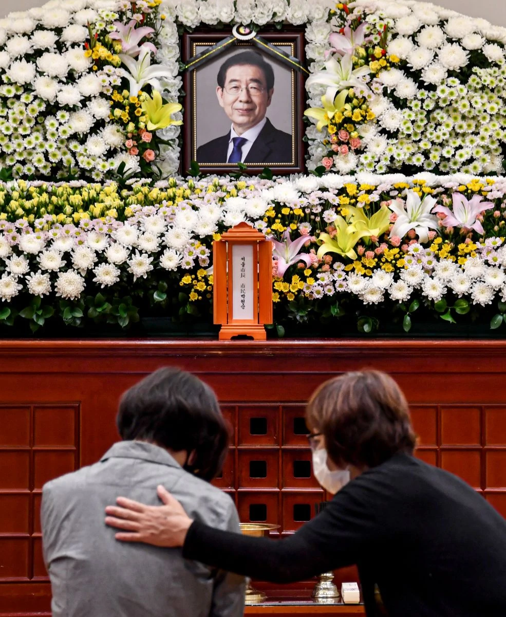 Ölü bulunan Seul Belediye Başkanı özür notu bırakmış